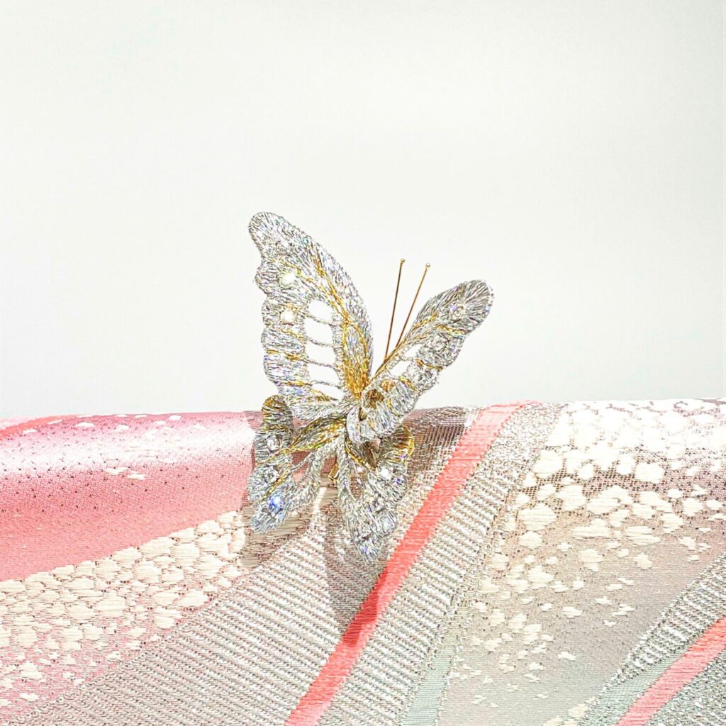 8bdb79c96af63bd2ce42c947a11caf9d 1024x1024 - 蝶のジュエリー２